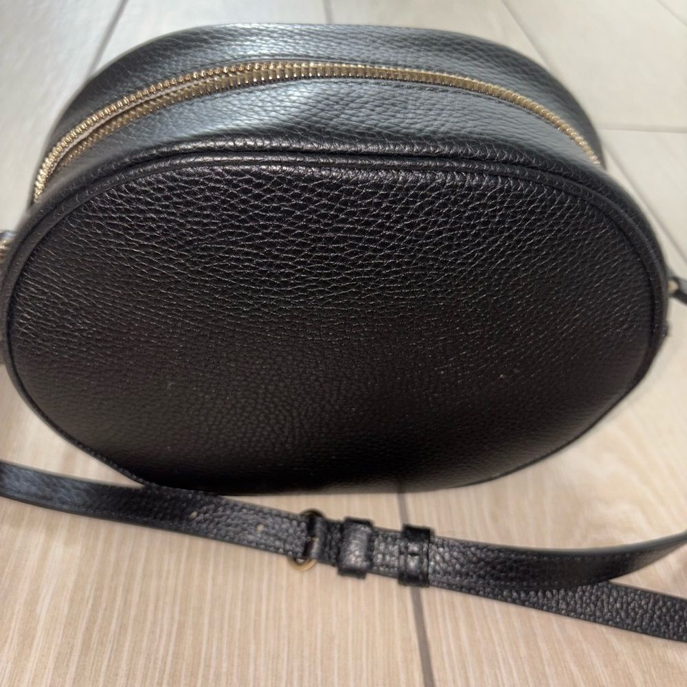 Brand new Gucci Black Leather Crossbody Bag comes with dustbag and box - Picture 5 of 13